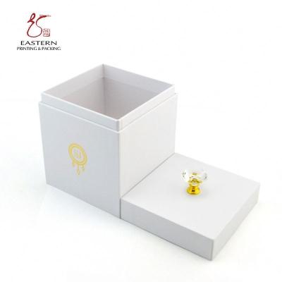 China Handmade Custom White Color Candle Box Luxury Packaging With Handle for sale