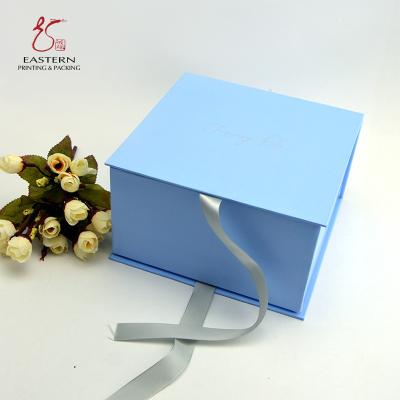 China Recyclable Custom Wholesale Small Paper Gift Packaging Box for sale