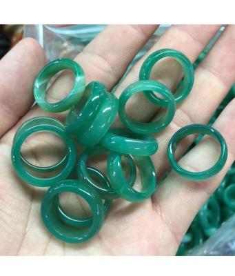 China CLASSIC Natural Gemstone 17-18mm Diameter 6mm Size Ring One Side Blown Dyed Green Agate Rings for sale