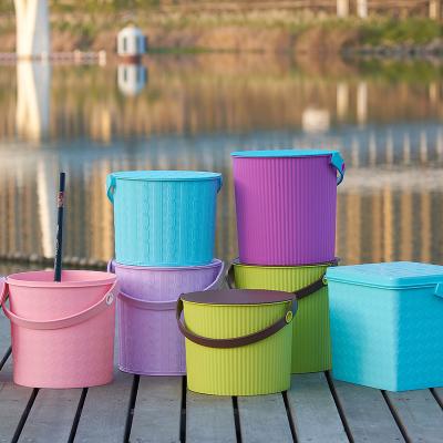 China Sustainable Home laundry colored plastic bucket Living room bedroom toy storage bucket Simple kitchen bathroom with lid bucket for sale