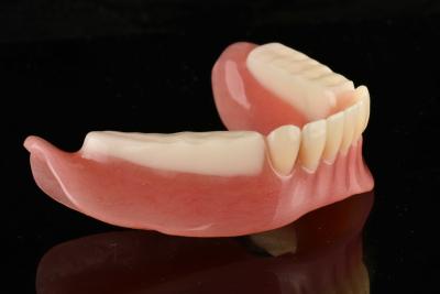 China Removable Acrylic Denture Natural Looking Dental Partial Dentures Easy Clean OEM for sale