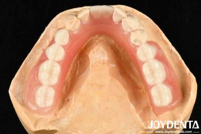 China Material de resina diverso y ligero acabado de dentadura acrílica en venta