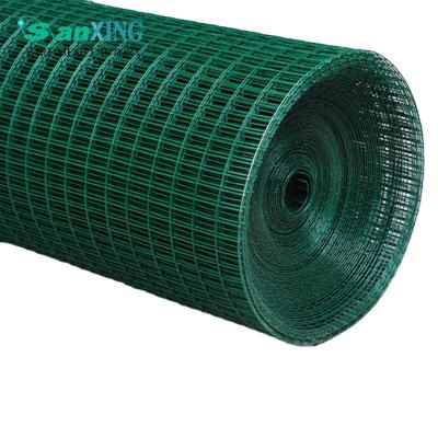 China Hot Selling Plain Weave PVC Coated Welded Welded Wire Mesh / Wire Mesh Roll Welded Factory Green Color for sale