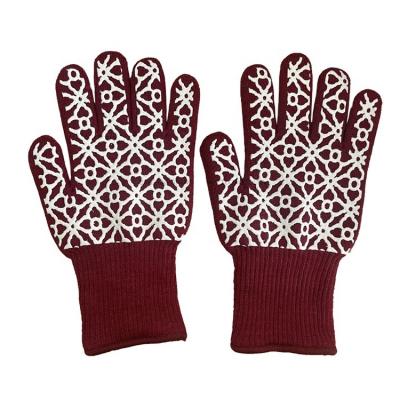 China Long Durable Microwave Heat Resistant Thick Silicone Fiber Aramid Safety BBQ Liner Gloves for sale