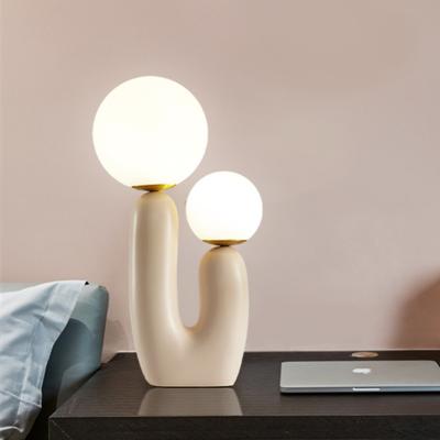 China Post-modern Led Table Lamp Resin Glass Ball Table Lamps For Living Room Bedroom Table light(WH-MTB-09） for sale