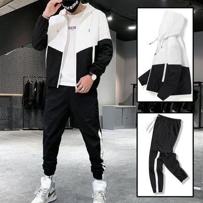 China Custom Viable Tracksuits Tracksuit For Men Tracksuits Mens Polyester Sportswear Tracksuits for sale