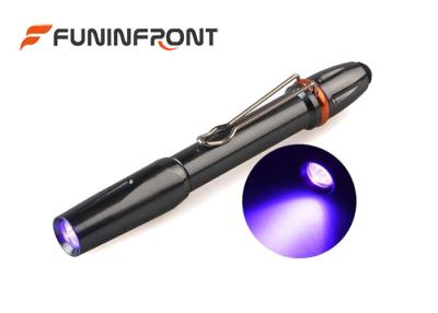 Chine Lampe-torche UV de petite taille du Portable 365nm LED Penlight avec l'agrafe à vendre