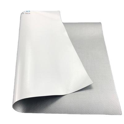 China Plastic Wholesale price 650g for truck cover Outdoor Waterproof Tarp Customized Pvc Tarpaulin Roll for sale