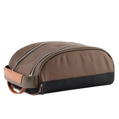 China Factory Wholesale Vintage Brown Hanging Waterproof Polyester Zipper Wash Bag Travel With Handle Cosmetic Organizer Pouch Outside Men for sale