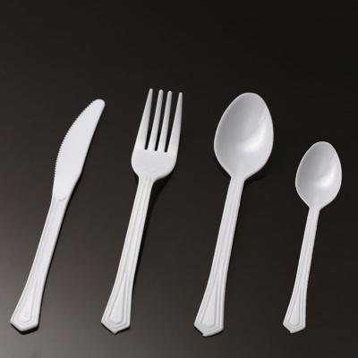 China 2021 Disposable Xueli New Wholesale Custom Party Wedding Spoon Bowl White Disposable Cutlery Set Plastic Knife Fork Dessert Spoon Disposable Ice Cream Spoon for sale