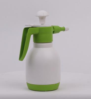 China MINI PP Material Garden.farming.HOMES 1.5L Air Pressure Garden Sprayer for sale