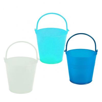 China Sustainable Manufacturing Professional Wholesale Mini Winter Colored Pails Popular Eco-Friendly Promotional Small Plastic Buckets With Handle for sale