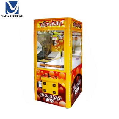 China Classic Electric Toy Doll Crane Coin Operated Claw Vending Game Machine 1100*950*1950mm à venda