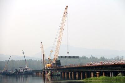 Chine Pont modulaire en acier militaire en Portable d'armée du pont de flottement d'utilisation de secours Q345B à vendre