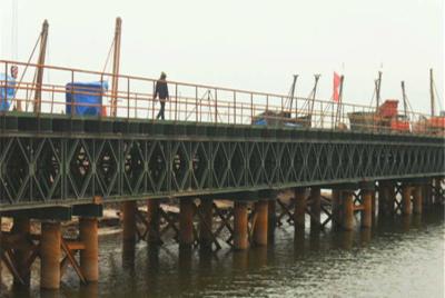 China Vorfabrizierte Stahlhängebrücke-Wiederverwendungs-Notbrücke-Bailey-Stahl-Brücke zu verkaufen