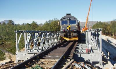 China 45 Meters Long Span Bridges , Galvanized Prefabricated Steel Truss Pedestrian Bridge for sale