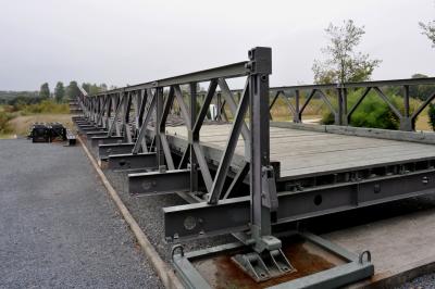 China Prefabricated Standardized Strongest Truss Bridge , Galvanized Portable Steel Bridge for sale