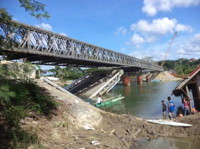 China Tipo de junta mantenimiento mínimo del puente de braguero de Bailey para el uso de la emergencia del terremoto en venta