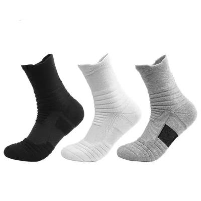 China OEM Logo Custom Letters Socks Elite Breathable Custom Letters Sock Black White Sports Socks for sale