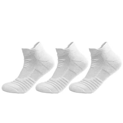 China Breathable Hot Sale High Elastic Sports Basketball Football Compression Sports Socks For Men for sale