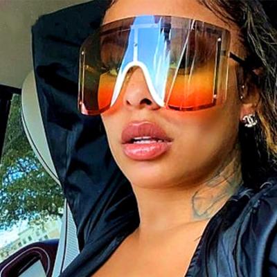 China Fashion Sunglasses 2020 Women Luxury Blue Yellow Gradient Eyewear Fashion Rimless Sunglasses Shade Oversized Sun Glasses for sale