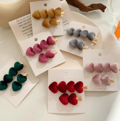 China 2020 Eco-friendly Korea Vintage Shaped Love Barrettes Hair Grabs Heart Hair Clips Velvet Hair Accessories Women for sale