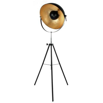 China Retro Industrial Style Metal Tripod Floor Lamp Industrial Design Led Black Stand Lamp For Hotel Living Room Bedroom Floor Light for sale