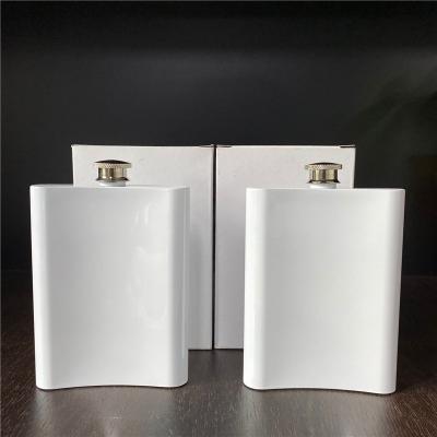 China Minimalist 8oz 240ml 304 Leak Proof Stainless Steel Blank Sublimation Stainless Steel Hip Flask For Dye Sublimation Heat Press for sale