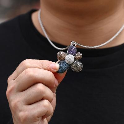 China Environmental Friendly Wholesale Custom Zircon Petal Petal Necklace Pendant Cross Pendant For Men And Women for sale