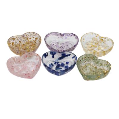 China China wholesale natural crystal heart shaped dishes and utensils handmade resin for home decorations cheap gifts for sale