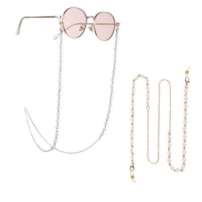 China 2020 eco-friendly chic fashion reading glasses chain for women metal sunglasses strap casual pearl beaded eyeglass chain for glasses for sale