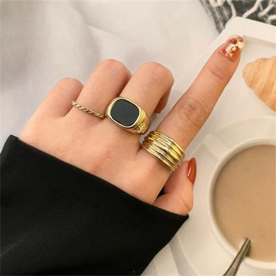 China Vintage Vintage Chunky Punk Twisted Fashion Jewelry Ring Simple Enamel Geometric Rings for Women for sale