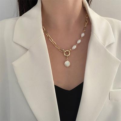 China New Vintage Design Paperclip Pearl Beaded Chian Baroque Pearl Pendant Necklace For Women for sale