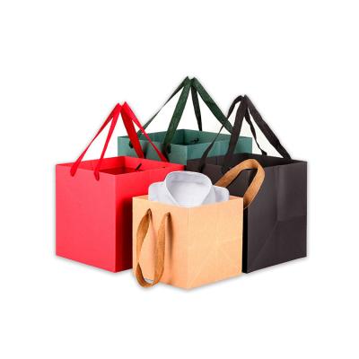 China Plain Large Square Kraft Paper Fruit And Flower Packaging Recyclable Take Out Paper Bags for sale