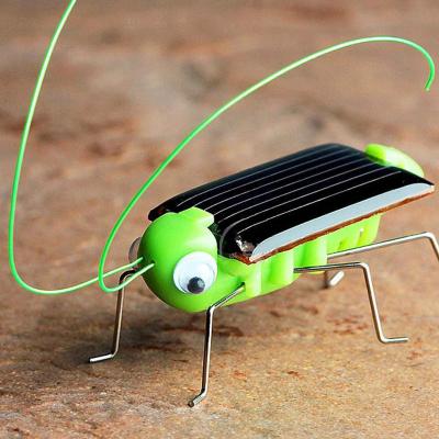 China Mini Car Doesn't Need Battery Solar Grasshopper Robot Grasshopper Toy Requested Instrument Gift Solar Powered Educational Solar Toys No Batteries For Kids for sale