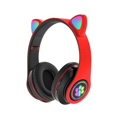 China Wholesale Neckline Band Led Kids Kitty Wireless Headset Cat Ear Headphones B39 Colorful Lightweight Headphones for sale