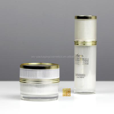 China Skin Care Cream Round Cosmetic Containers Packaging For Cosmetic Products GT for sale