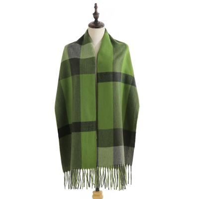 China Long scarf women 2021 autumn and winter new style plaid printing 100% warm tassel cashmere scarf fashion designer shawl long scarf for sale