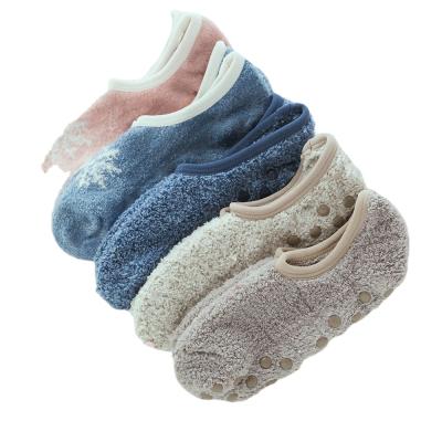 China Custom QUICK DRY Bestselling Plush Warm Socks Winter Soccks Amazon Dance Socks Ladies Indoor Socks Brand gg soccks for sale