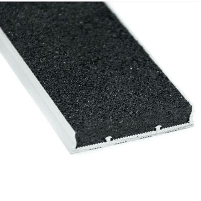 China Traditional Aluminum Carborundum Tile Stair Nosing For Stair Steps for sale