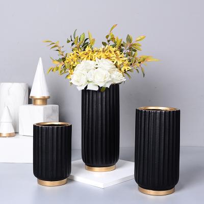 China Nordic Modern Ceramic Large Vase Flower Desktop Vases Show Pieces For Home Decoration for sale