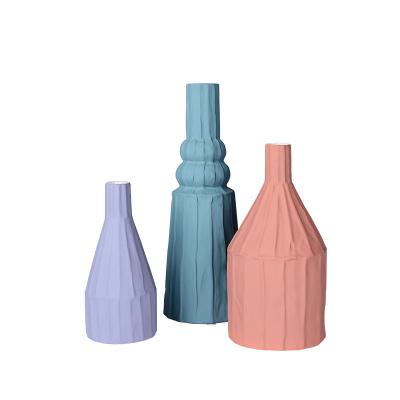 China hot sale nodric CLASSIC ceramic blue vase factory modern flower vase for weeding for sale