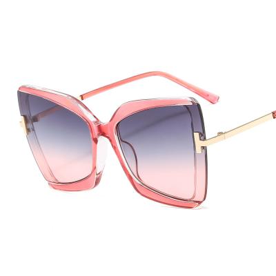 China 2021 Oversized Cat Eye Shape Big Frame Women's Fashion Sun Glasses Sunglasses UV400 for sale