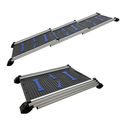 China Ant-Slip Bottom Telescopic Aluminum Car Dog Ramps Designed With Anti-Slip Rubber Pads for sale