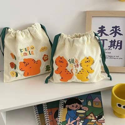 China Custom Logo Velvet Gift Bag Drawstring Reusable for Christmas Wedding Jewelry Package Drawstring Bag Pouches for sale