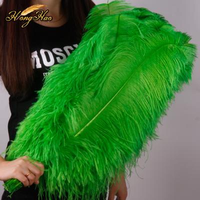 China Cheap Bulk Green Ostrich Feathers Wholesale 15-75cm Decoration Party Wedding Performance Large For Sale Feather Fashion Wedding Decoration for sale