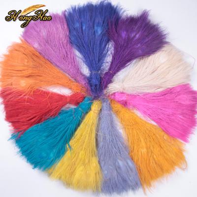 China Wholesale colorful white peacock feather 25-30cm feather decoration material for sale cheap decoration craft for sale