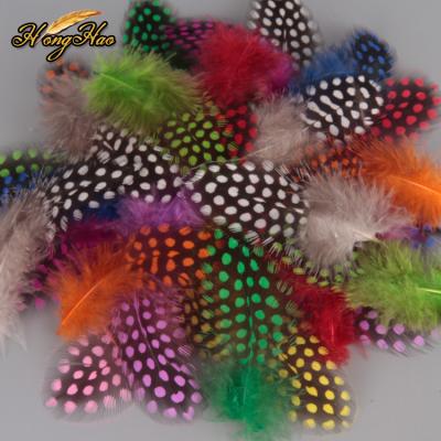 China Cheap color mix turkey feather marabou feather catcher feather fabric dream guinea fowl feathers for crafts for sale