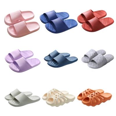 China Factory direct wholesale high quality home men's slippers soft indoor summer cushioning for sale