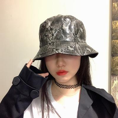 China 2021 Reversible Fashion Snake Print Cobra Hat Women Bucket Hat for sale